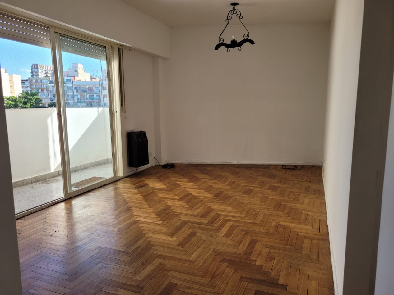 Departamento 2amb Villa Urquiza con cochera fija + balcon 