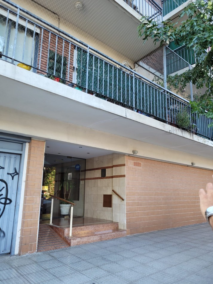 Departamento 2amb Villa Urquiza con cochera fija + balcon 