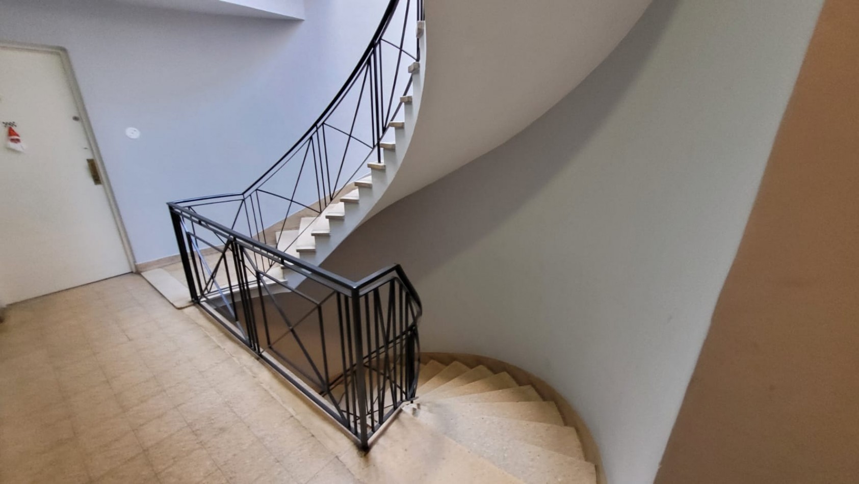 VENDIDO. VENTA. VILLA PUEYRREDON. Departamento 2 Ambientes Apto Credito. Cocina Independiente a Reciclar. Por Escalera. OPORTUNIDAD