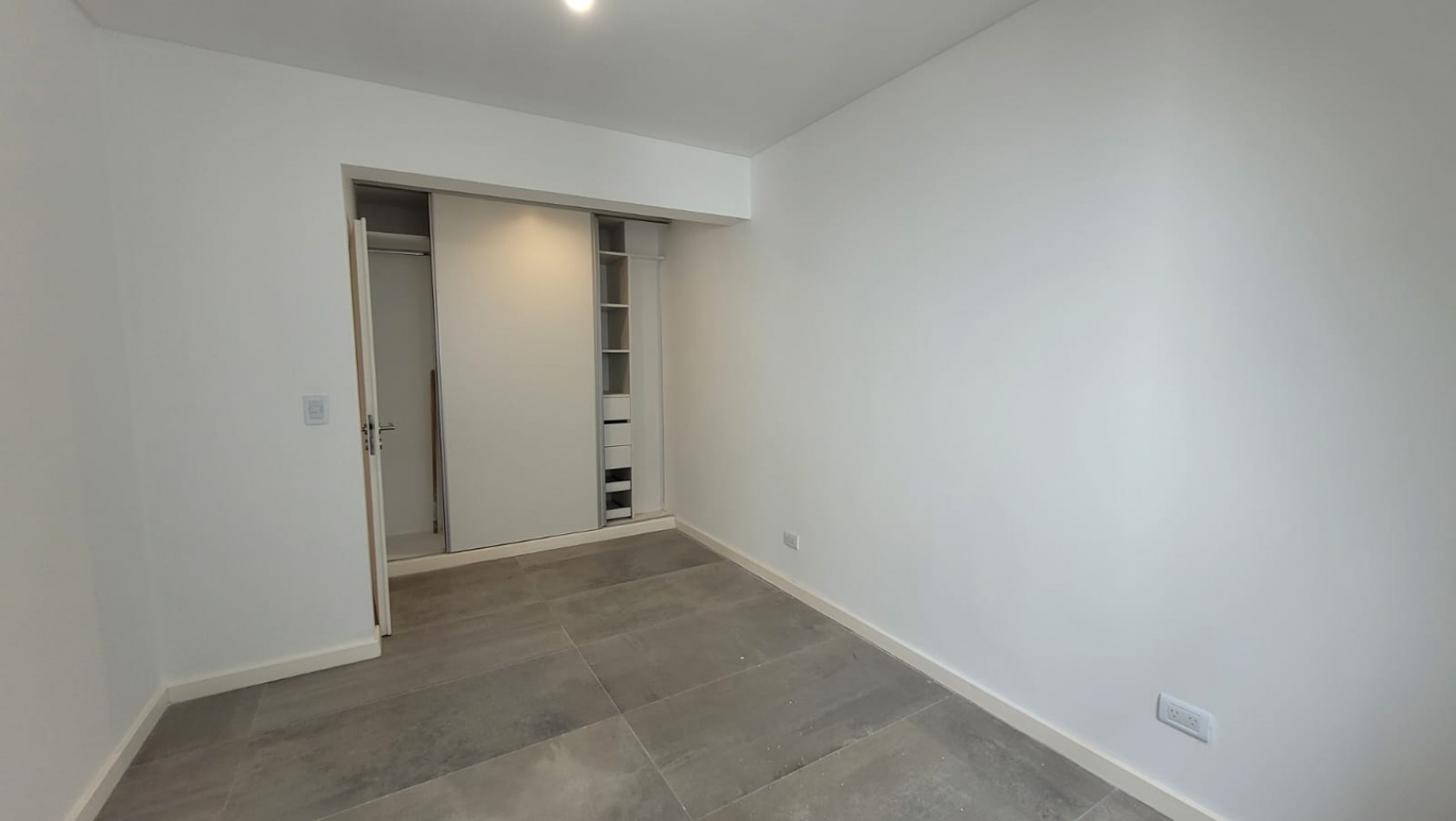 VENDIDO. VENTA. Departamento 3 Ambientes con Toilette Patio con Parrilla. Villa Urquiza