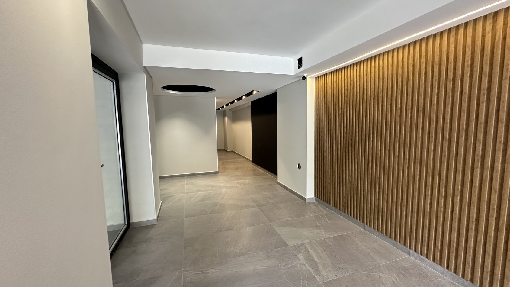 VENTA. Departamento 3 Ambientes a Estrenar con Toilette y Balcon Pequeño. VILLA URQUIZA