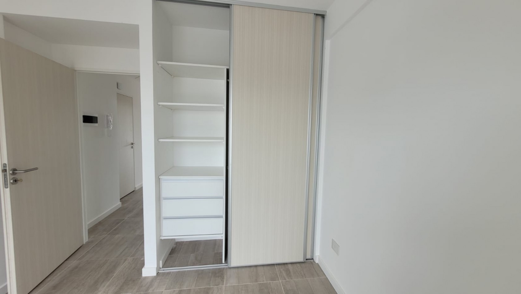 ALQUILER. Semipiso 2 Ambientes a Estrenar con Balcon. VILLA URQUIZA