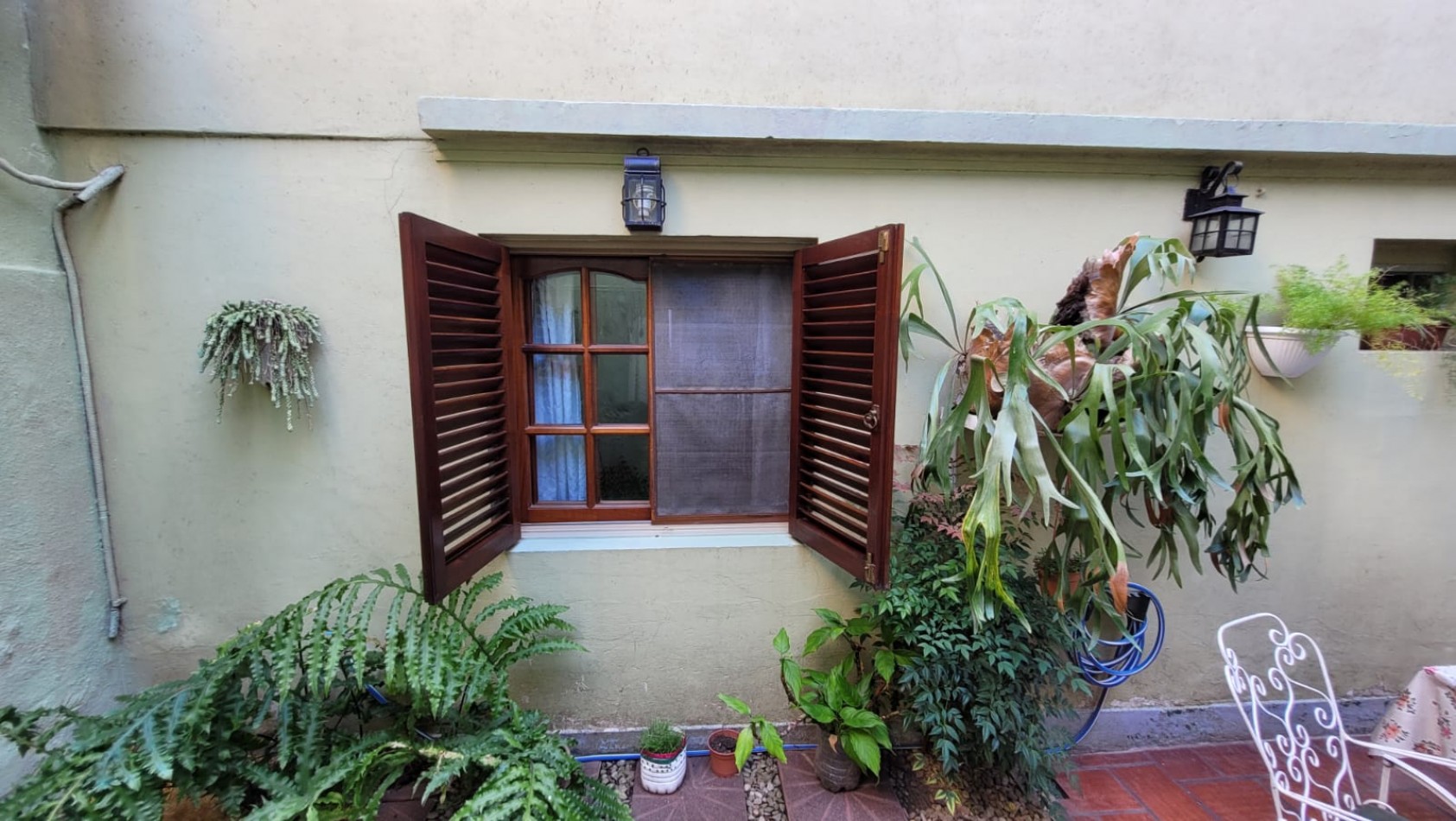 EN VENTA. PH 3 Ambientes tipo duplex.  Cochera, Patios, Terraza y Pileta. SAAVEDRA