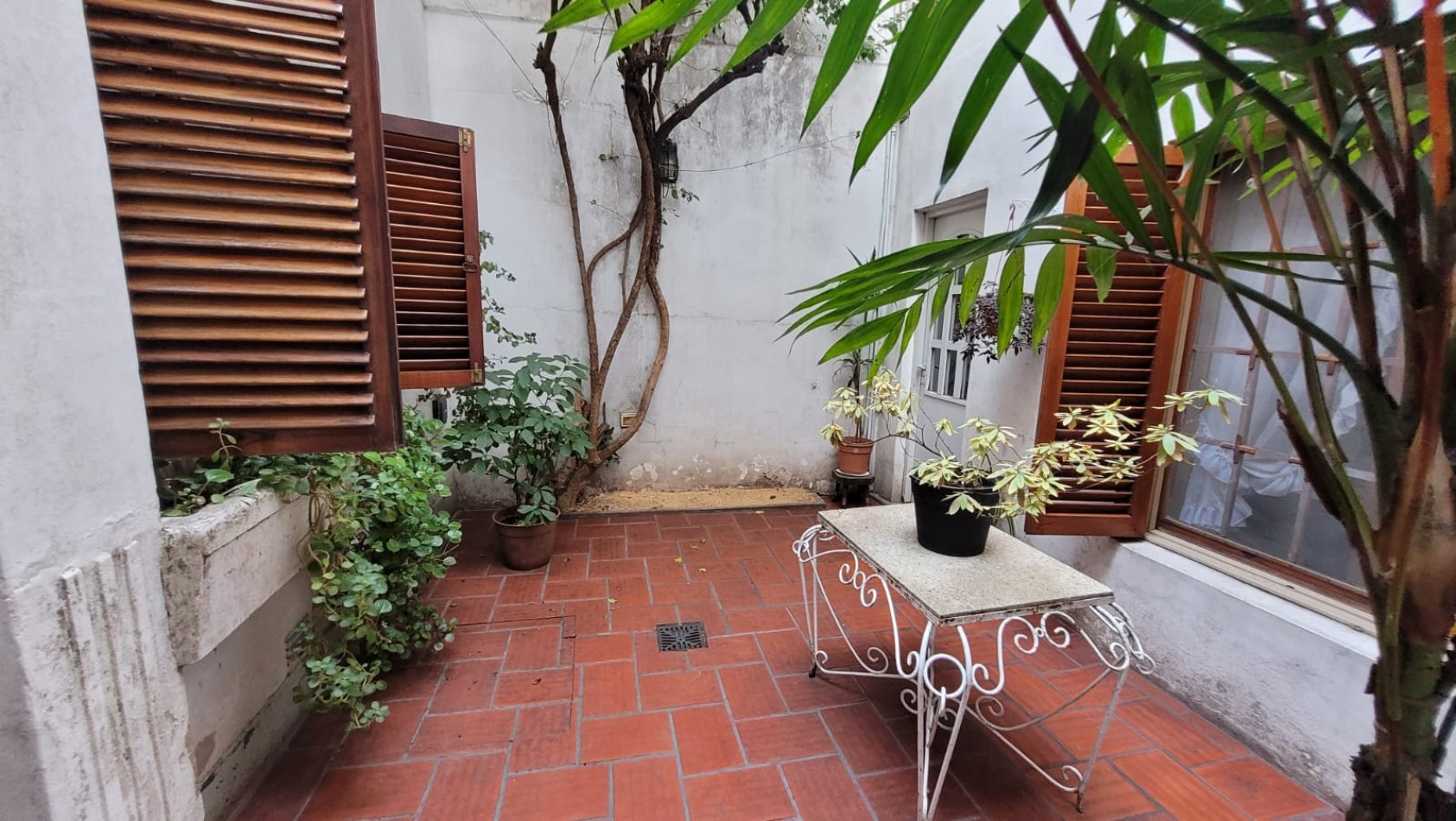 EN VENTA. PH 3 Ambientes tipo duplex.  Cochera, Patios, Terraza y Pileta. SAAVEDRA