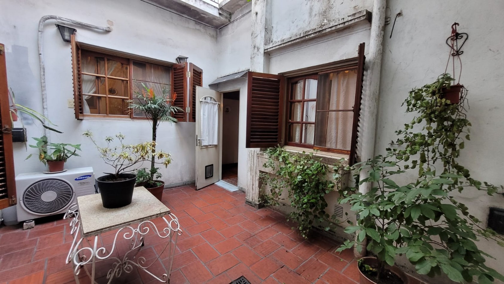 EN VENTA. PH 3 Ambientes tipo duplex.  Cochera, Patios, Terraza y Pileta. SAAVEDRA