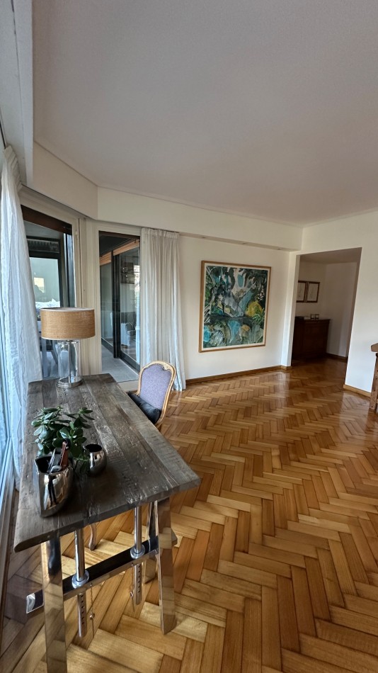 VENTA. Semipiso Torre 4 Amb con Dependencia 294 m² Doble Cochera Terraza Propia 100 m². PALERMO CHICO
