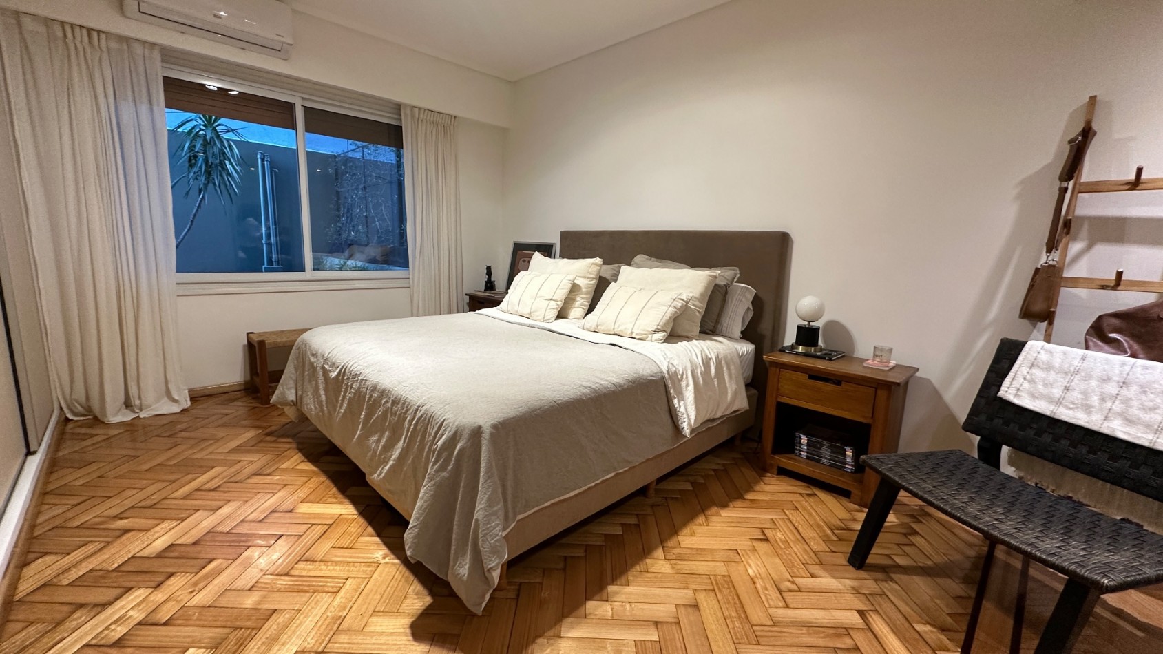 VENTA. Semipiso Torre 4 Amb con Dependencia 294 m² Doble Cochera Terraza Propia 100 m². PALERMO CHICO