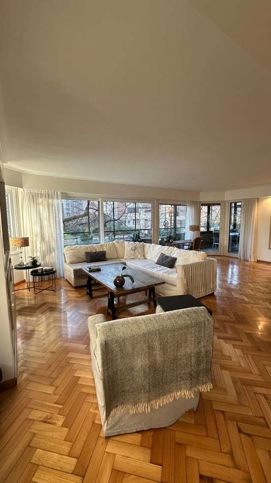 VENTA. Semipiso Torre 4 Amb con Dependencia 294 m² Doble Cochera Terraza Propia 100 m². PALERMO CHICO