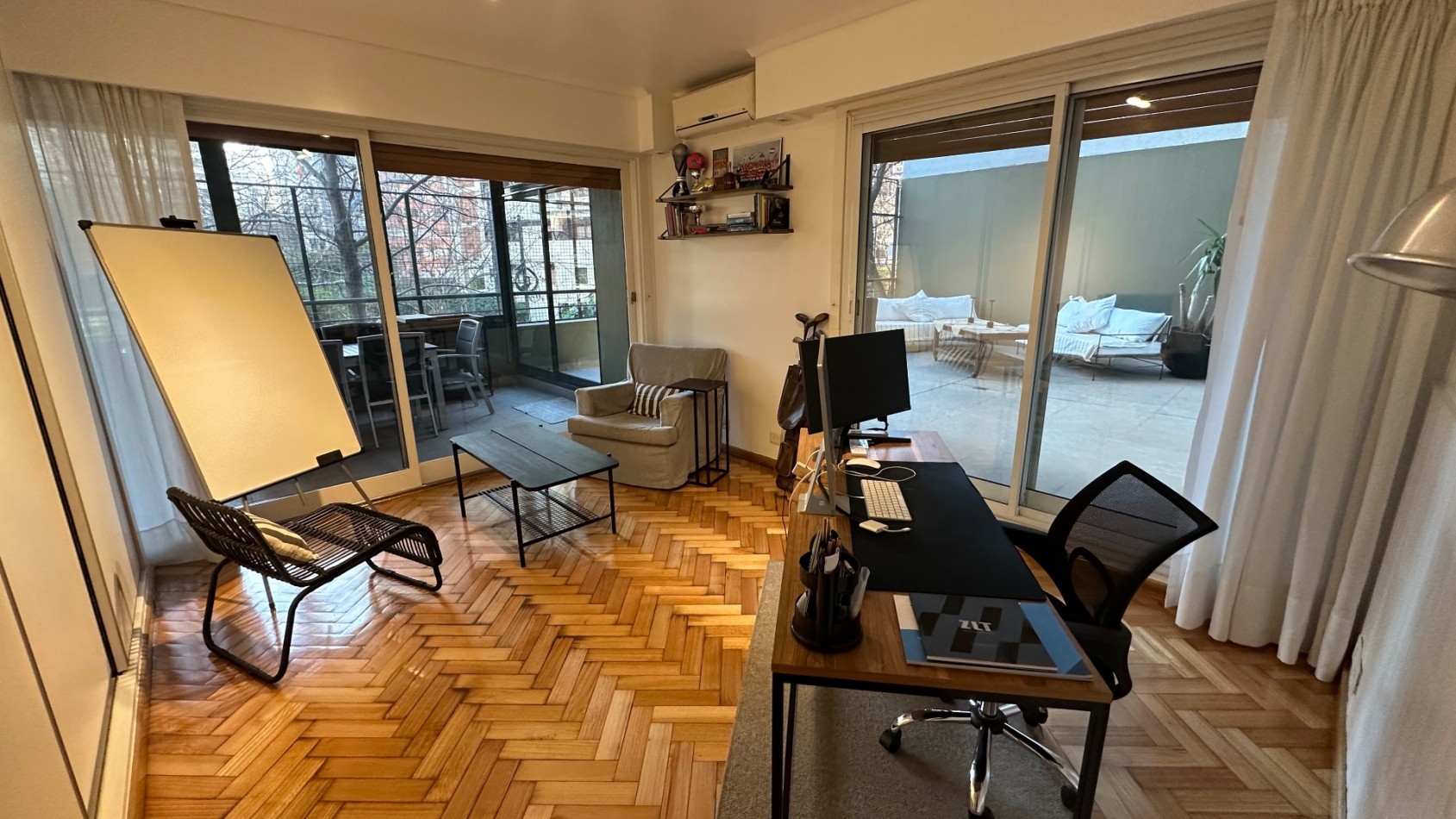 VENTA. Semipiso Torre 4 Amb con Dependencia 294 m² Doble Cochera Terraza Propia 100 m². PALERMO CHICO