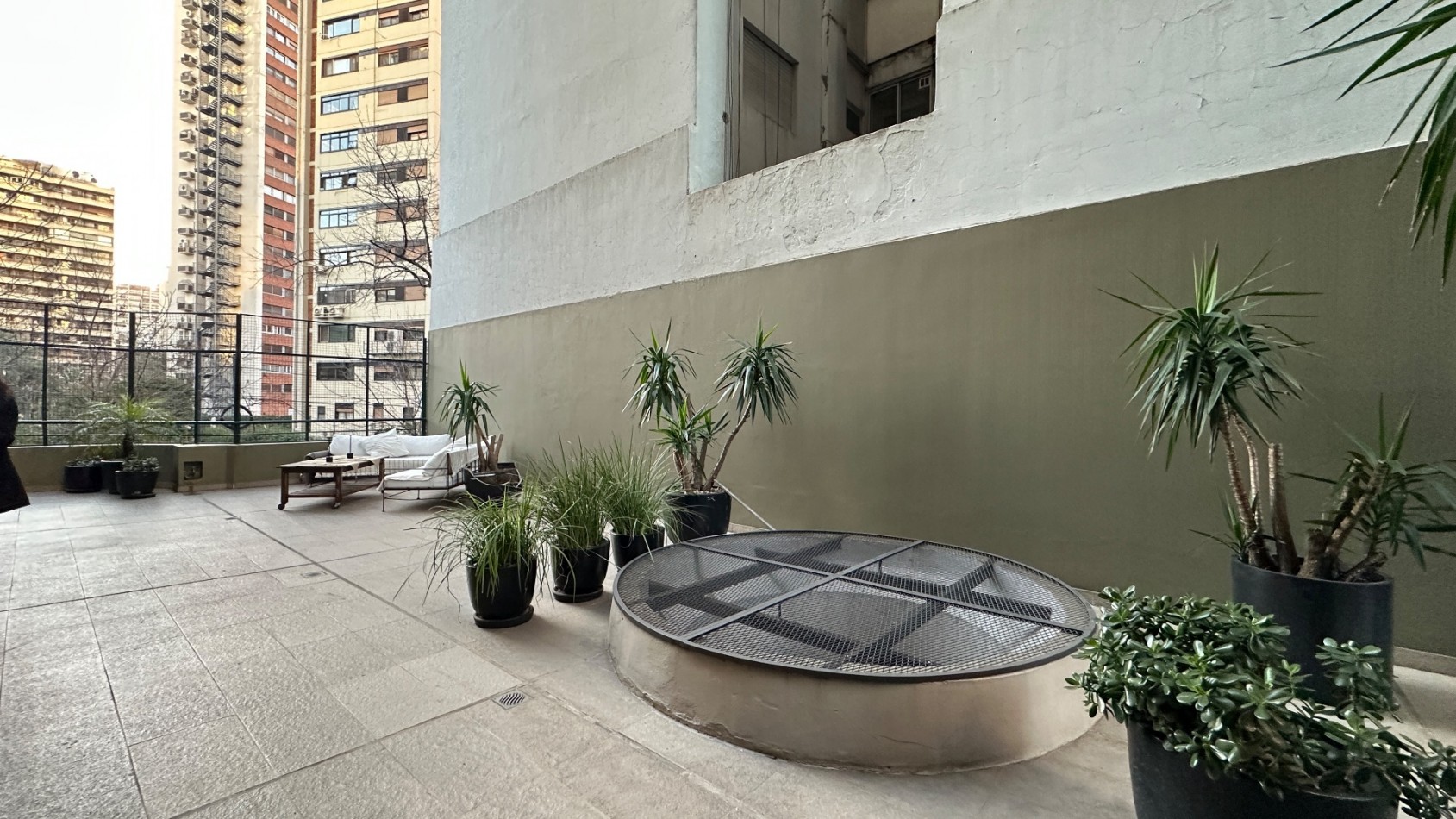 VENTA. Semipiso Torre 4 Amb con Dependencia 294 m² Doble Cochera Terraza Propia 100 m². PALERMO CHICO