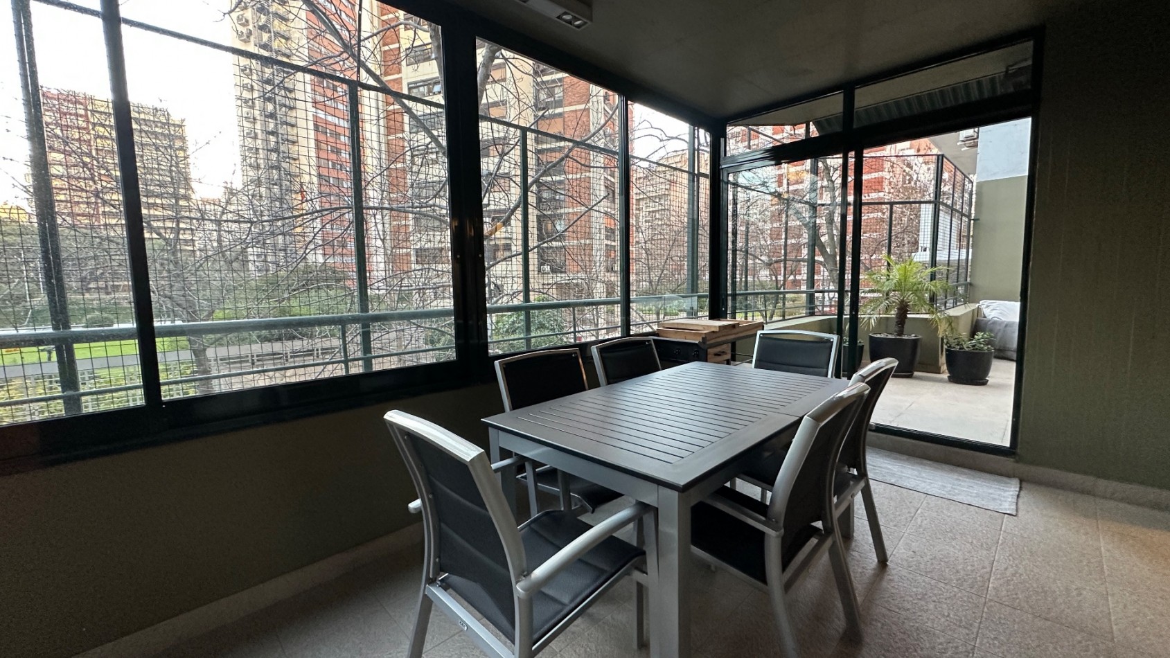 VENTA. Semipiso Torre 4 Amb con Dependencia 294 m² Doble Cochera Terraza Propia 100 m². PALERMO CHICO