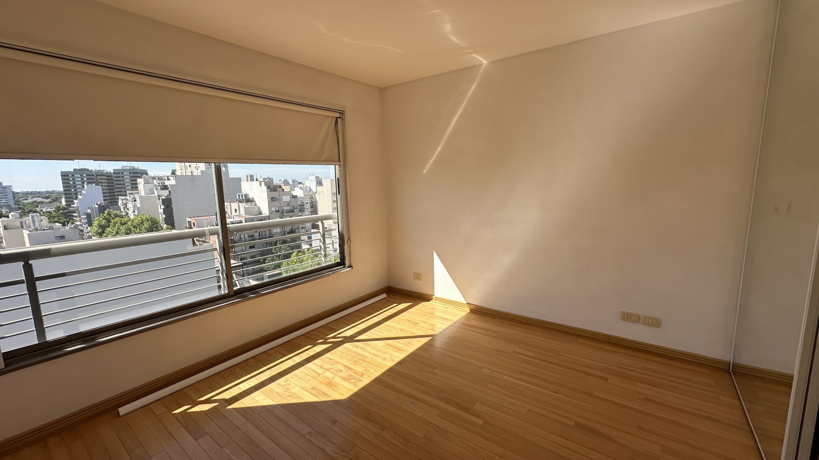 ALQUILER. Semipiso 2 Amb Toilette Cochera Fija Amenities. VILLA URQUIZA