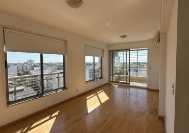 ALQUILER. Semipiso 2 Amb Toilette Cochera Fija Amenities. VILLA URQUIZA
